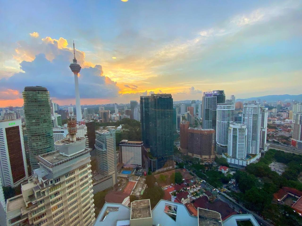 Sky Suites Klcc At Куала-Лумпур Екстер'єр фото