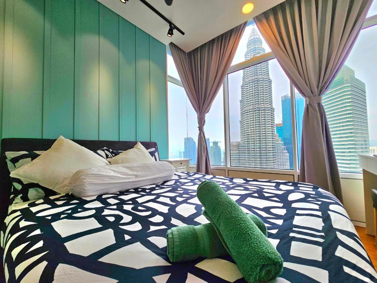 Sky Suites Klcc At Куала-Лумпур Екстер'єр фото